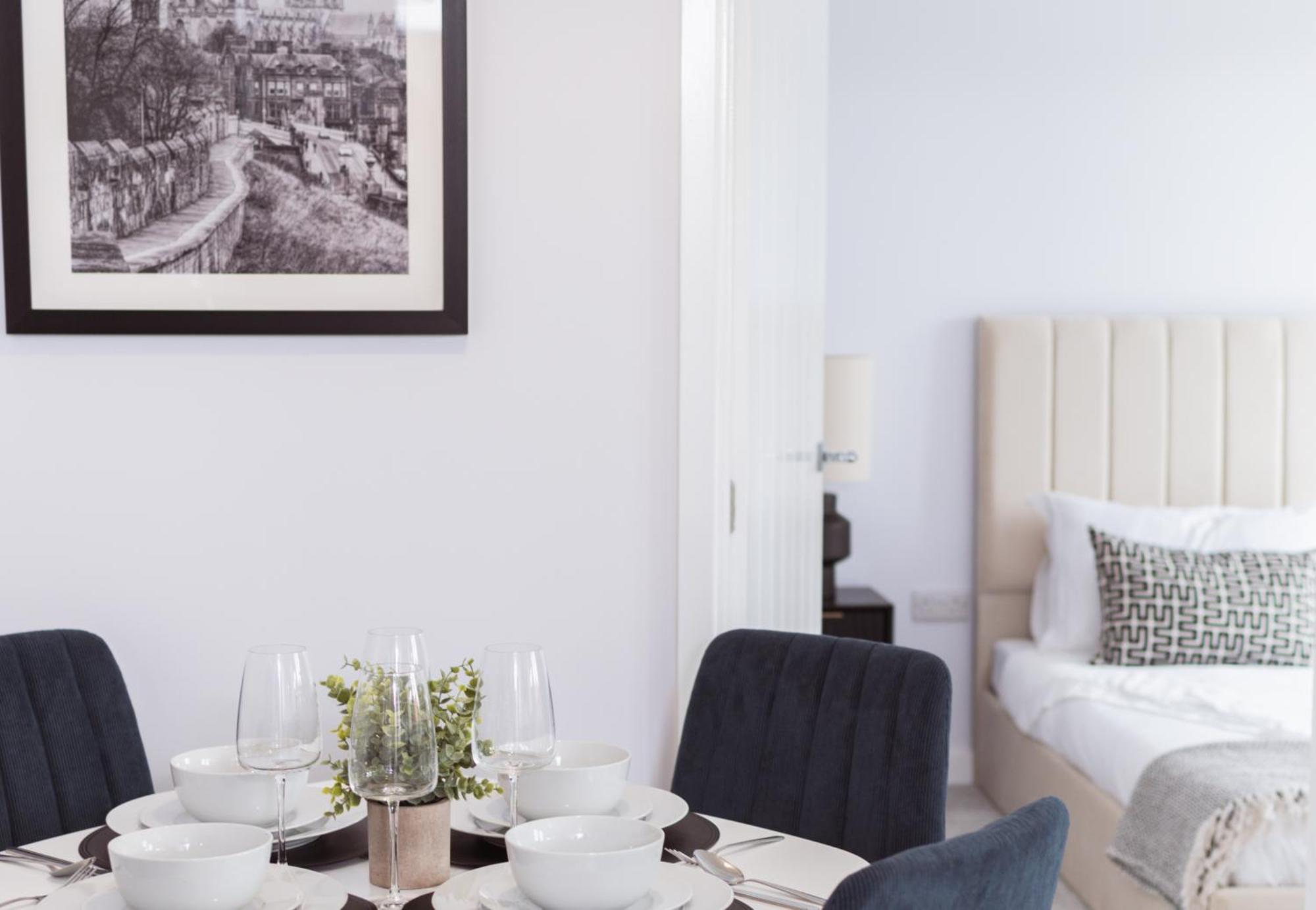 Stylish New-build, Free Parking, 20-minute Walk To Centre Appartamento *